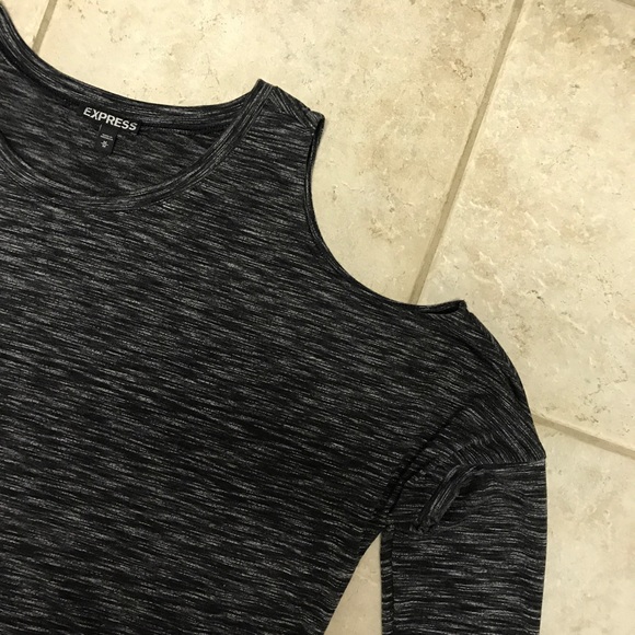 Express dress - Picture 4 of 5